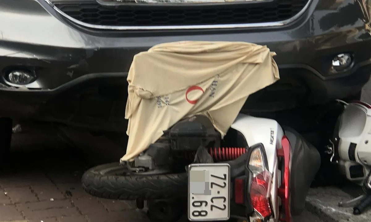 tphcm-o-to-do-nu-tai-xe-cam-lai-tong-lien-hoan-3-phuong-tien-1-nguoi-cap-cuu