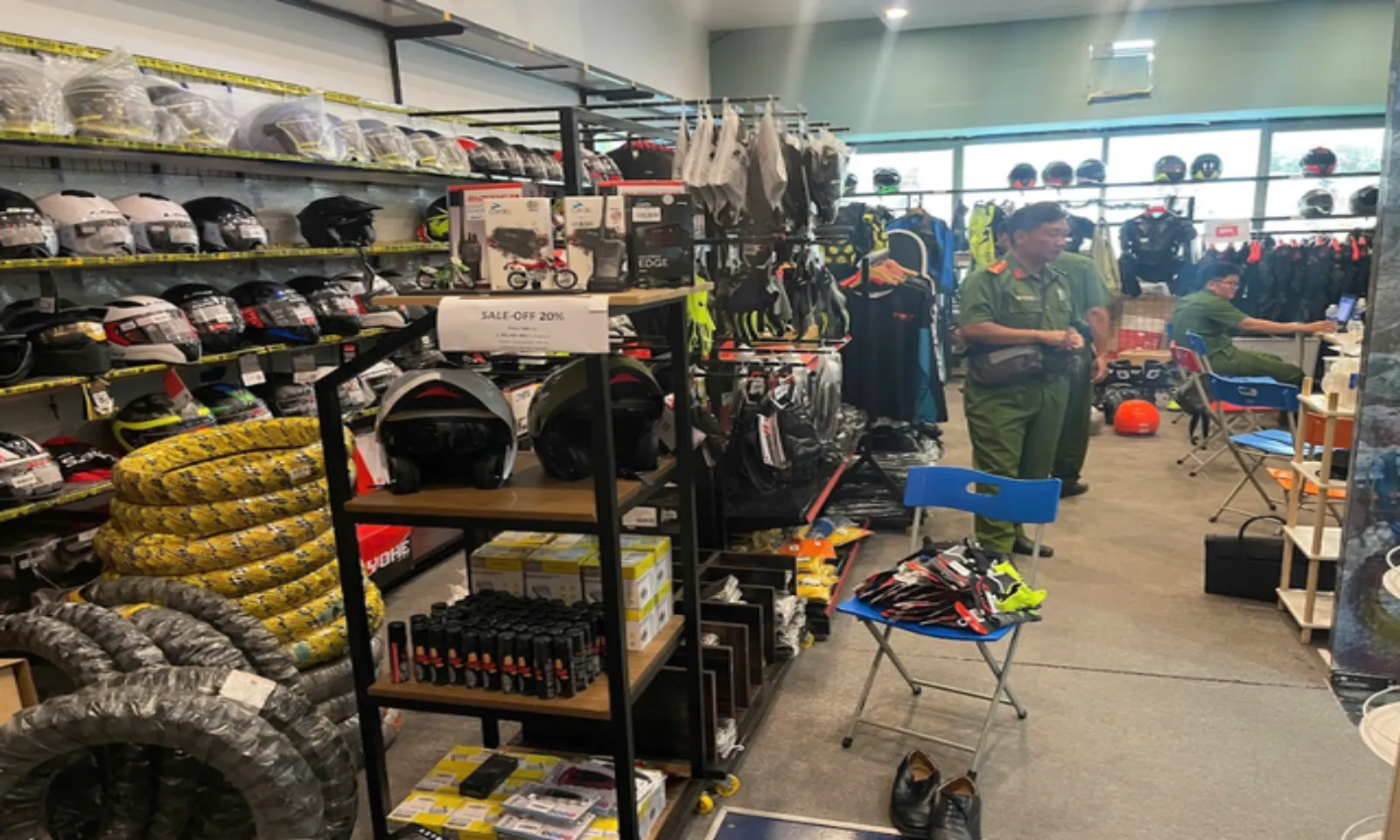 Khởi tố chủ doanh nghiệp xe máy trốn thuế gần 500 triệu đồng – Hình 2