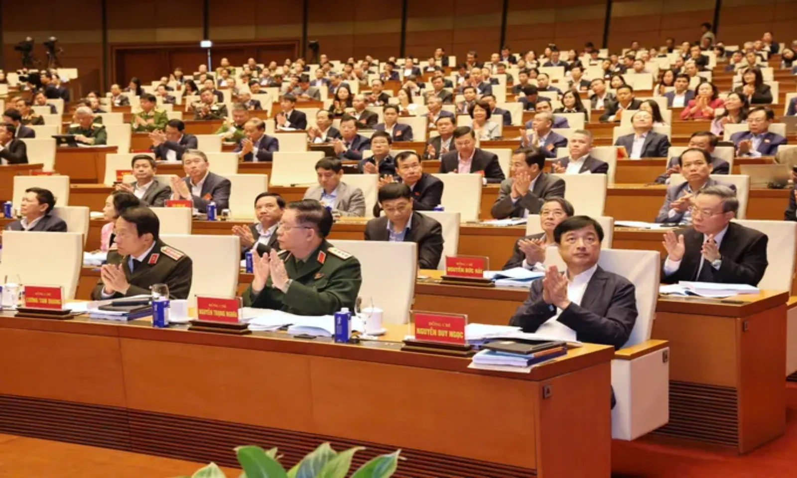 Nghị quyết Đại hội XIV đặt mục tiêu rất cao, tạo động lực để Việt Nam cất cánh – Hình 1