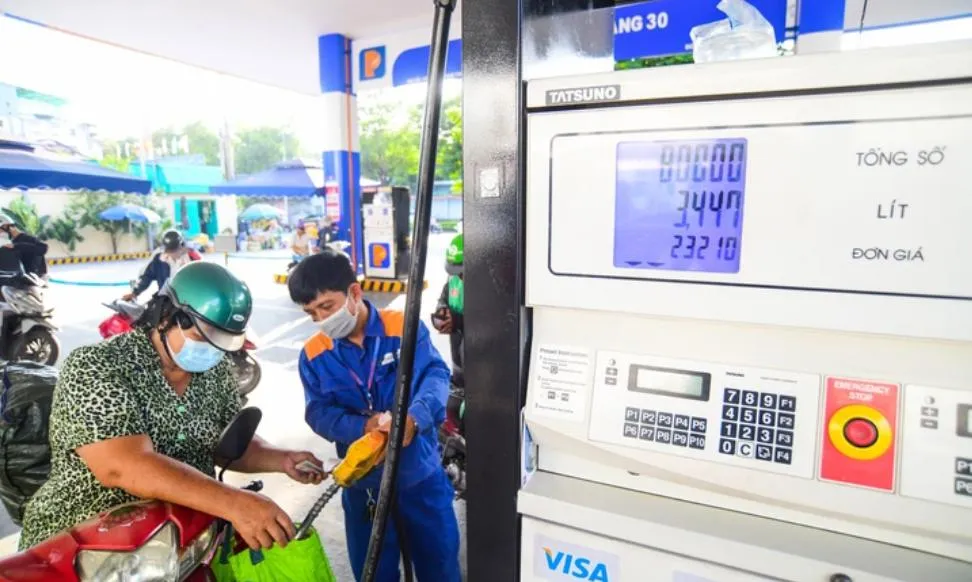 Thị trường xăng dầu năm 2025 ghi nhận hơn 20 thương nhân dừng hoạt động