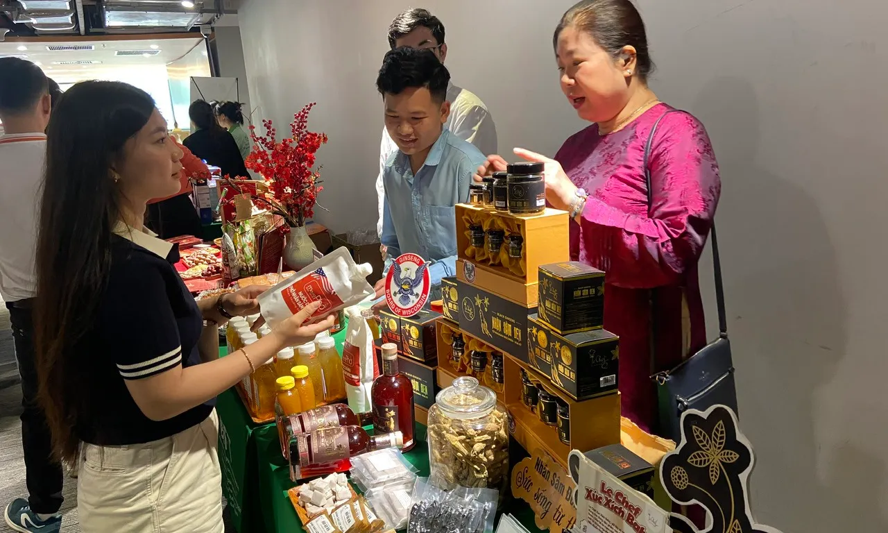  Quà Tết Bính Ngọ độc lạ từ các sản phẩm OCOP gắn sao