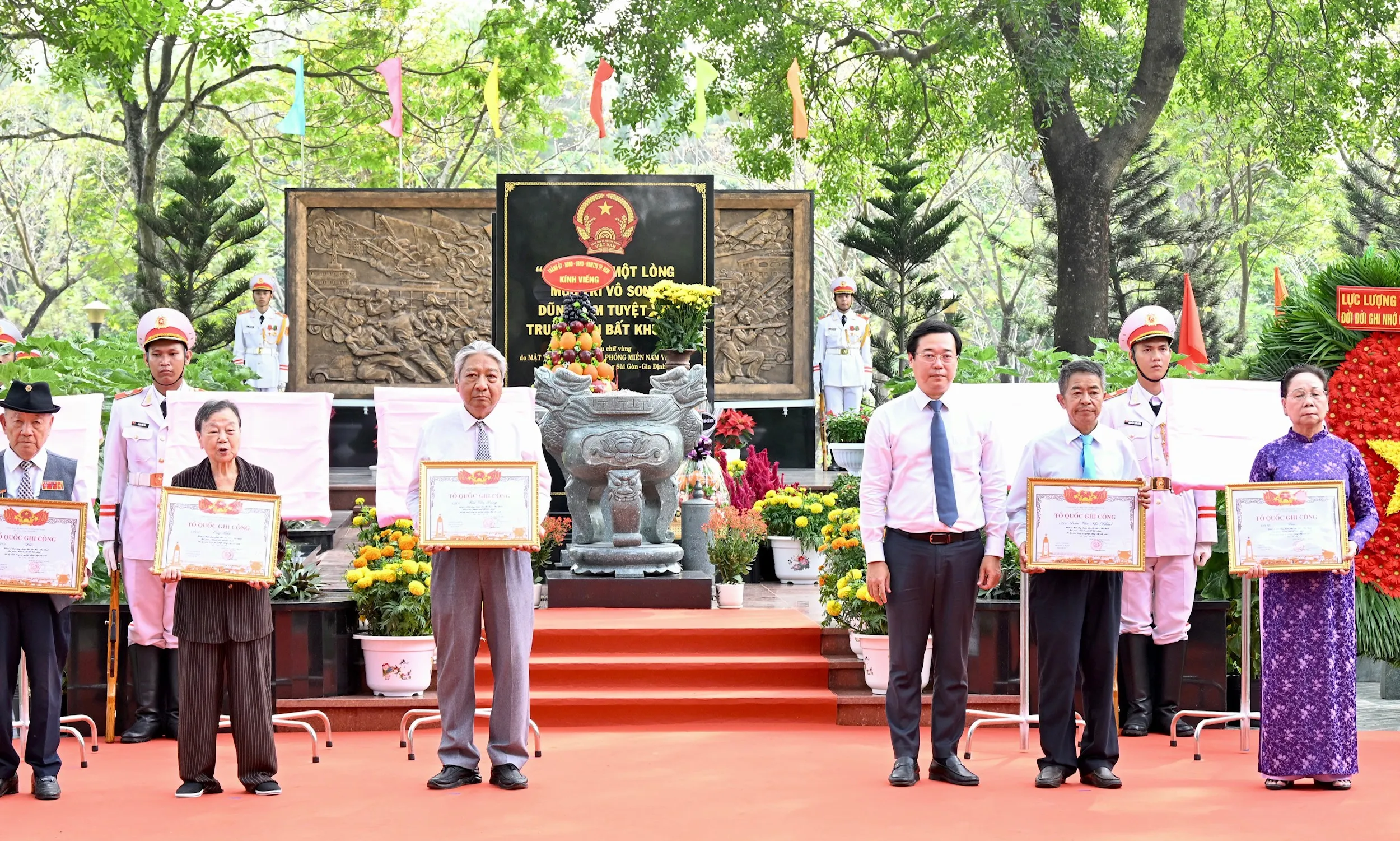 Sau 58 năm, 49 liệt sĩ Biệt động Sài Gòn - Gia Định đã được trao bằng “Tổ quốc ghi công”