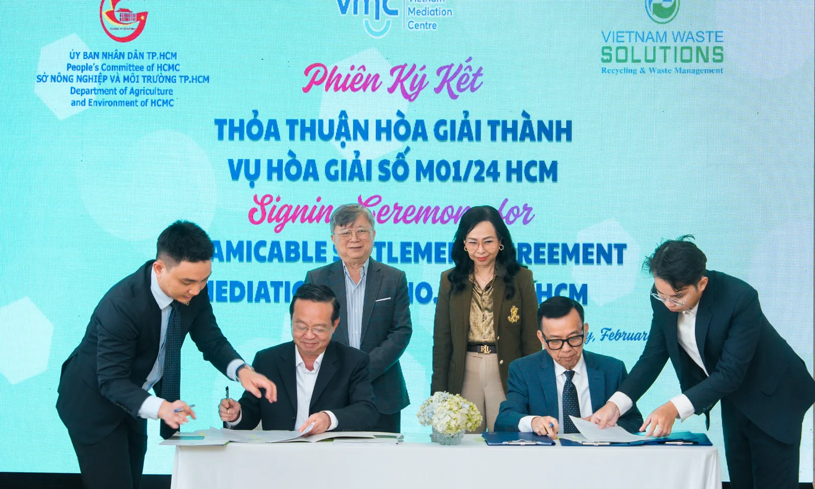 UBND TPHCM và VWS ký kết thỏa thuận hòa giải thành