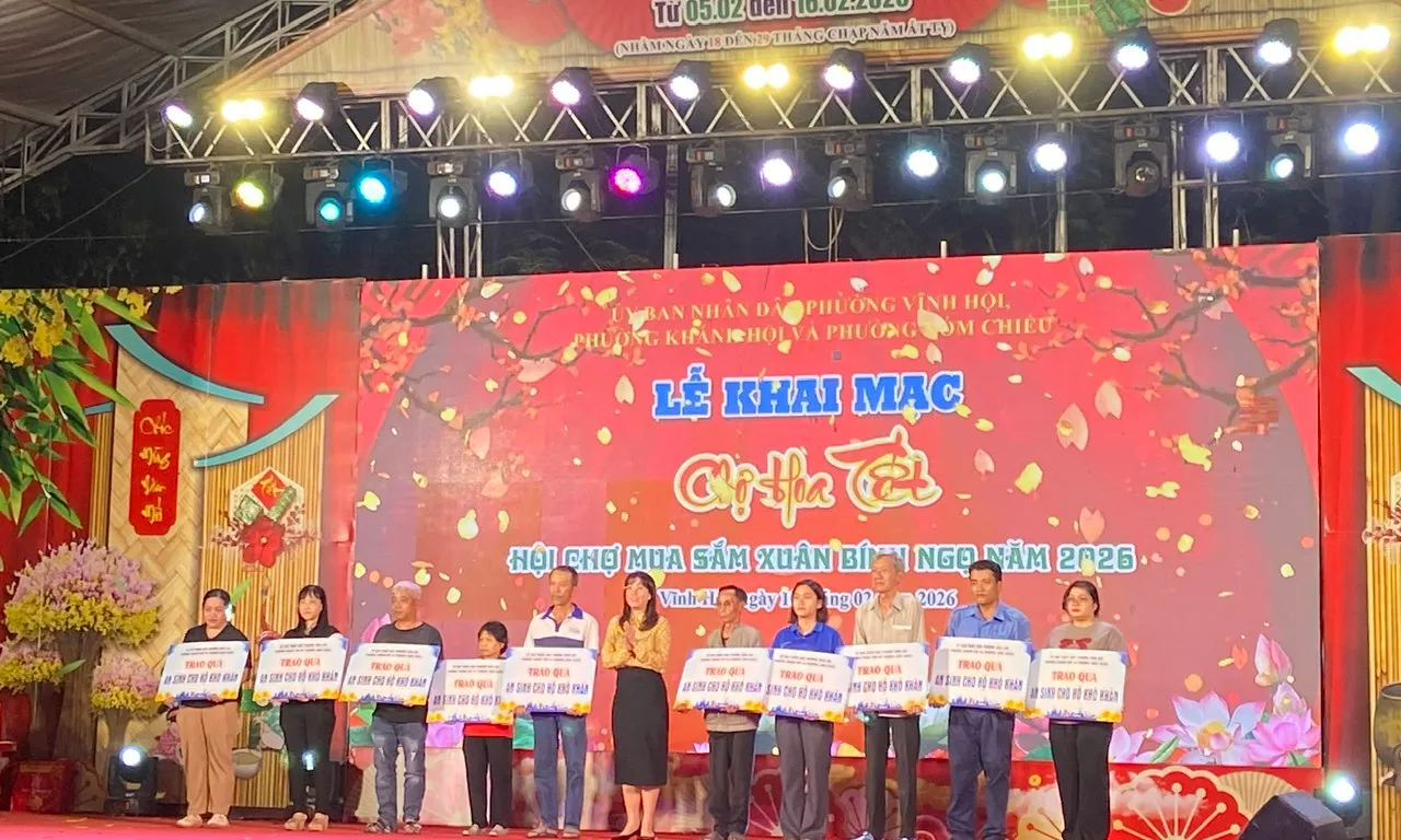 Kết nối hàng Việt, hoa Việt đến với Tết Việt