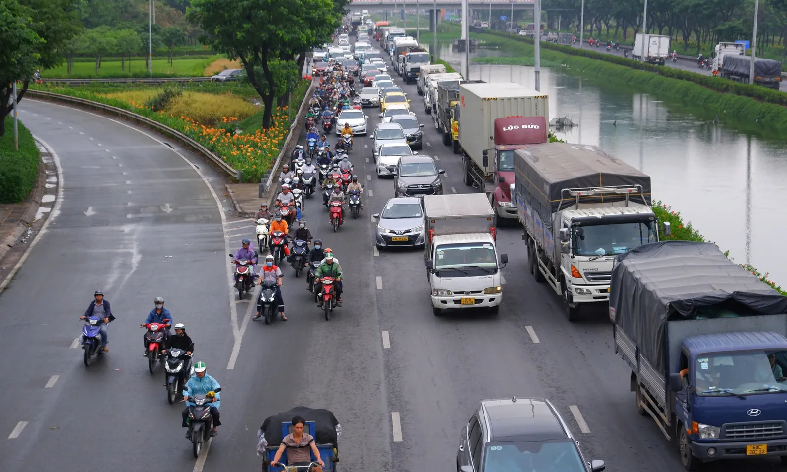 TPHCM hướng dẫn lộ trình thay thế, giảm ùn tắc giao thông dịp cận Tết