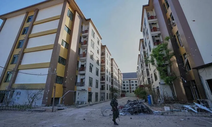 Cuộc tháo chạy hỗn loạn khỏi “địa ngục“ lừa đảo ở Campuchia