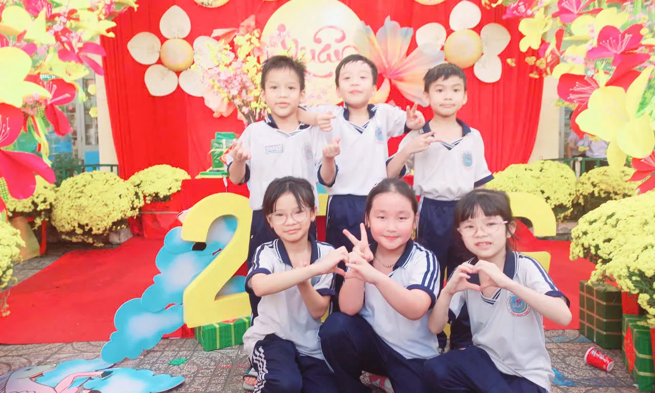 Giáo viên trực Tết được hưởng mức lương ít nhất 300% theo quy định