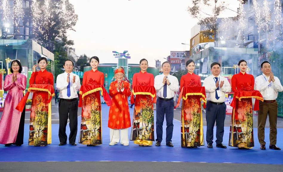 Lễ hội Đường sách Tết - hành trình bền bỉ, đầy tâm huyết của Thành phố