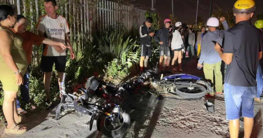Xe máy tông xe điện trong đêm, một người tử vong tại chỗ