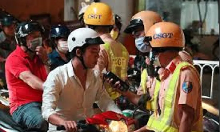 Cả nước đồng loạt ra quân kiểm tra nồng độ cồn từ Mùng 1 Tết
