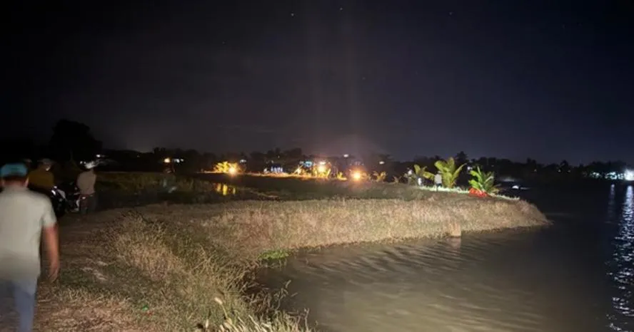 Hai thiếu niên đuối nước khi tắm tại Đê Cà Giang vào chiều mùng 1 Tết