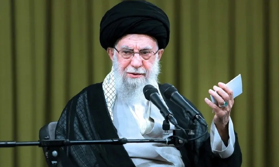Lãnh tụ tối cao Iran Khamenei tuyên bố Mỹ không thể phá hủy Iran
