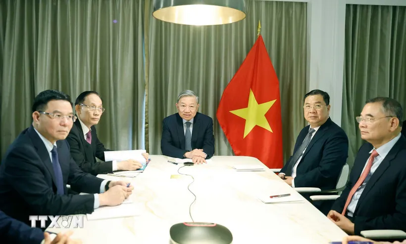 tong-bi-thu-to-lam-dien-dam-voi-thuong-nghi-si-hoa-ky-steve-daines-2