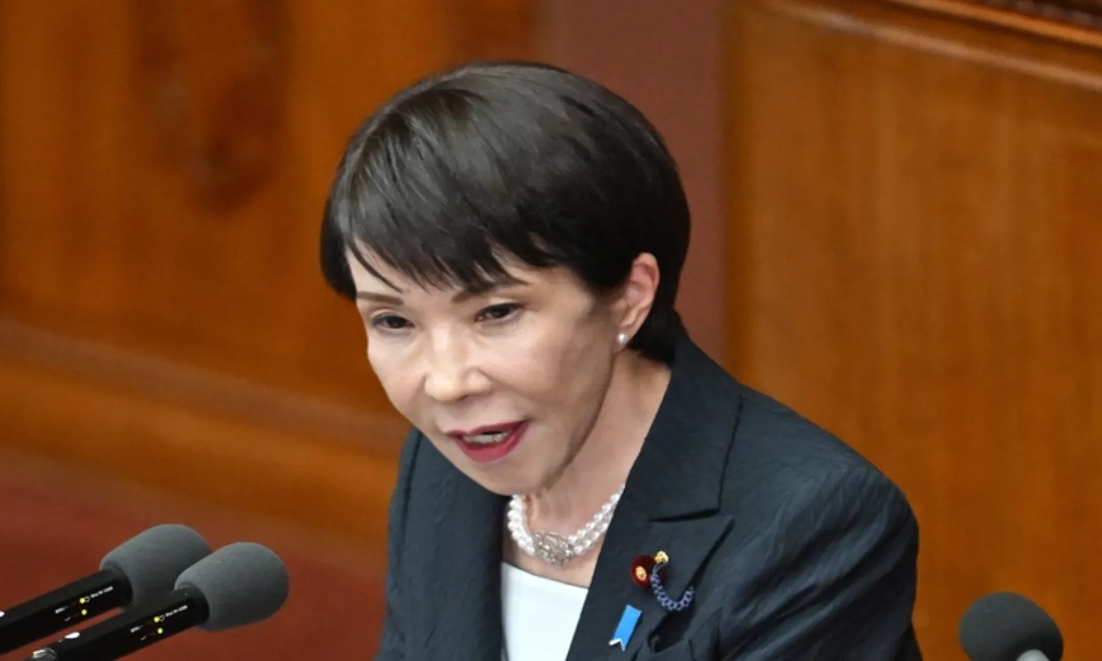 Thủ tướng Nhật cảnh báo Trung Quốc “cưỡng ép”, thúc đẩy cải tổ quốc phòng