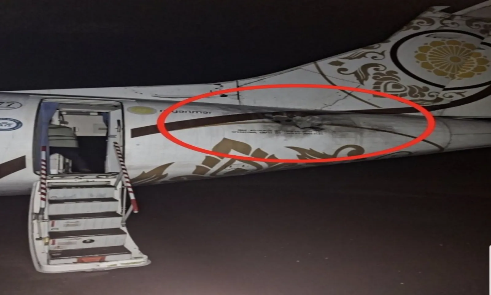 Drone tự sát tấn công máy bay chở khách Myanmar khi sắp cất cánh