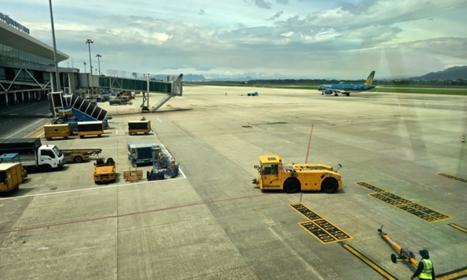 Flycam xâm nhập, sân bay Đà Nẵng ngưng đường băng 30 phút – Hình 1