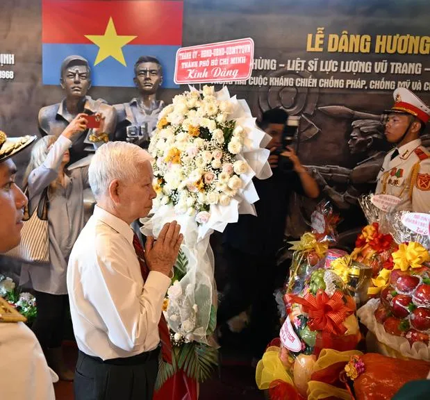 Trang trọng Lễ giỗ tập thể Liệt sĩ Biệt động Sài Gòn