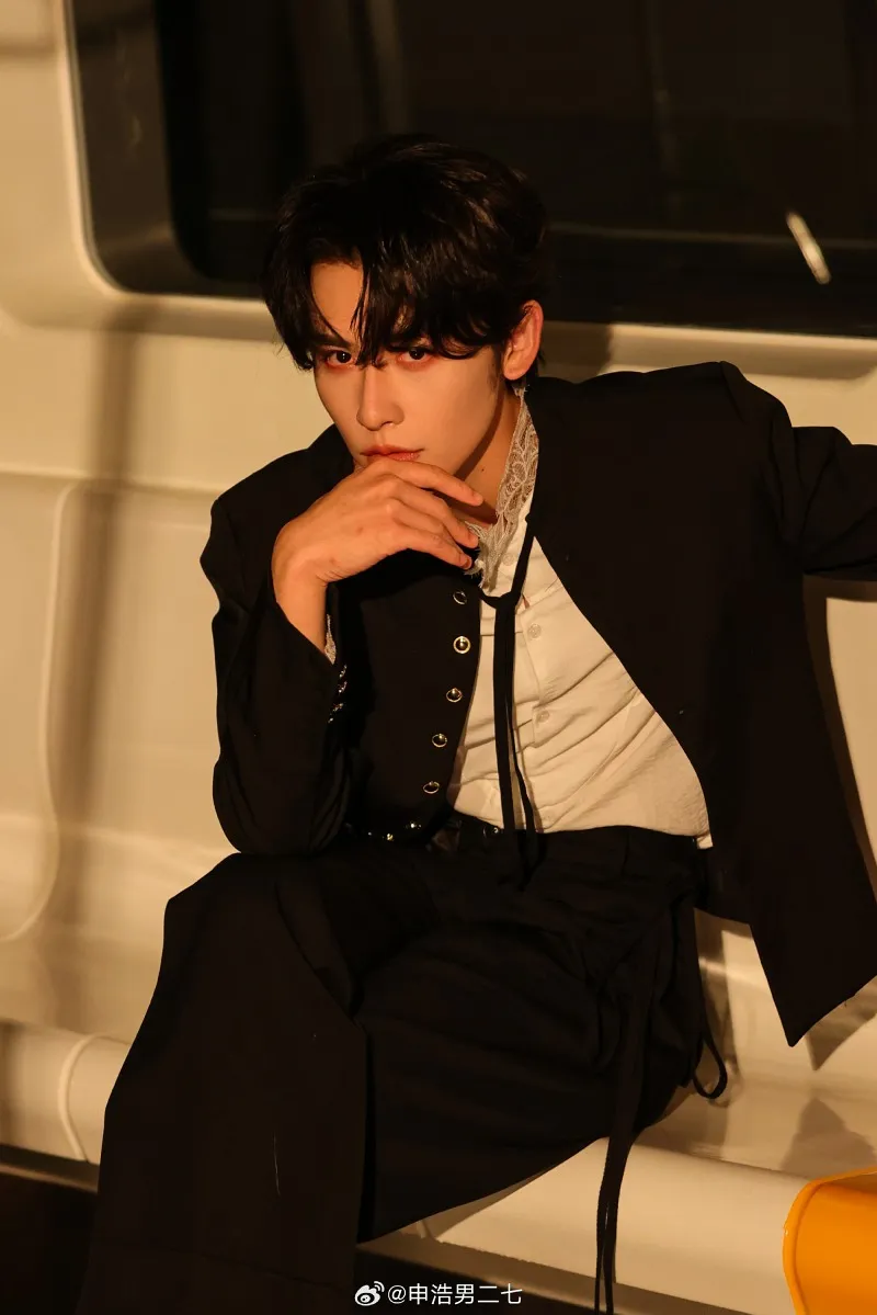 voh-top-10-soai-ca-phim-ngan-trung-quoc-co-luong-fan-dong-dao-31