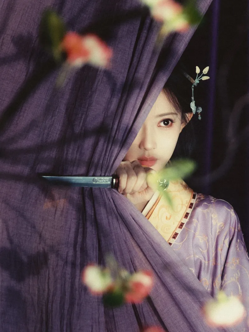 voh-tuong-mon-doc-hau-chot-vuong-hac-de-manh-tu-nghia-h-1