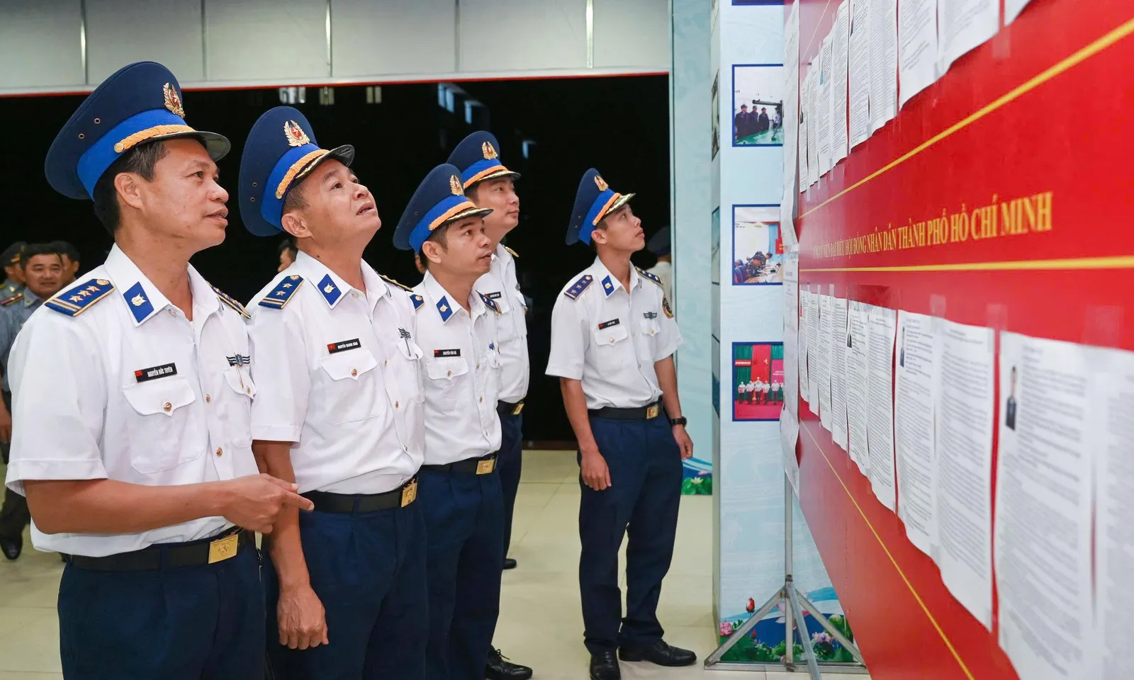 Bầu cử sớm cho lực lượng làm nhiệm vụ trên biển