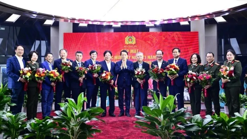 Nâng cao hợp tác giữa Bộ Công an và Bộ Y tế vì sức khỏe nhân dân