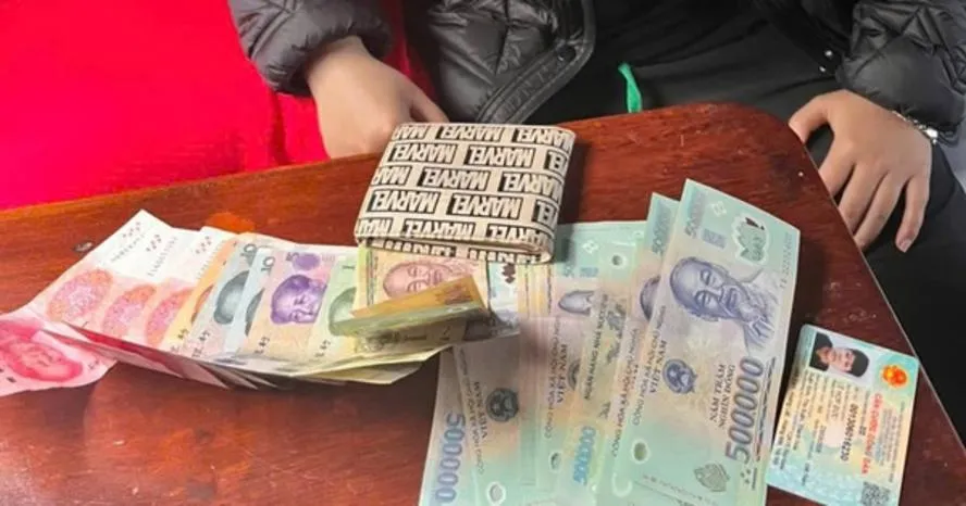 Đường sắt ghi điểm với hành động đẹp trả lại tài sản cho hành khách