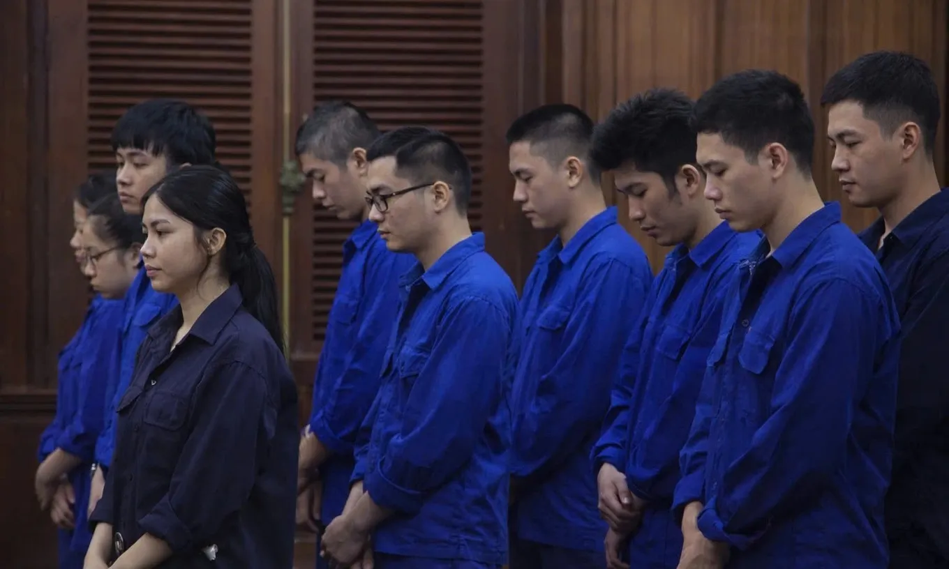 Lừa rút tiền thẻ tín dụng “miễn phí”, nhóm đối tượng chiếm đoạt 24 tỷ đồng