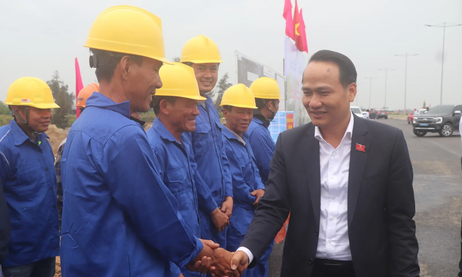 Đà Nẵng thúc tiến độ, phấn đấu bàn giao 3km còn lại dự án đường ven biển 129