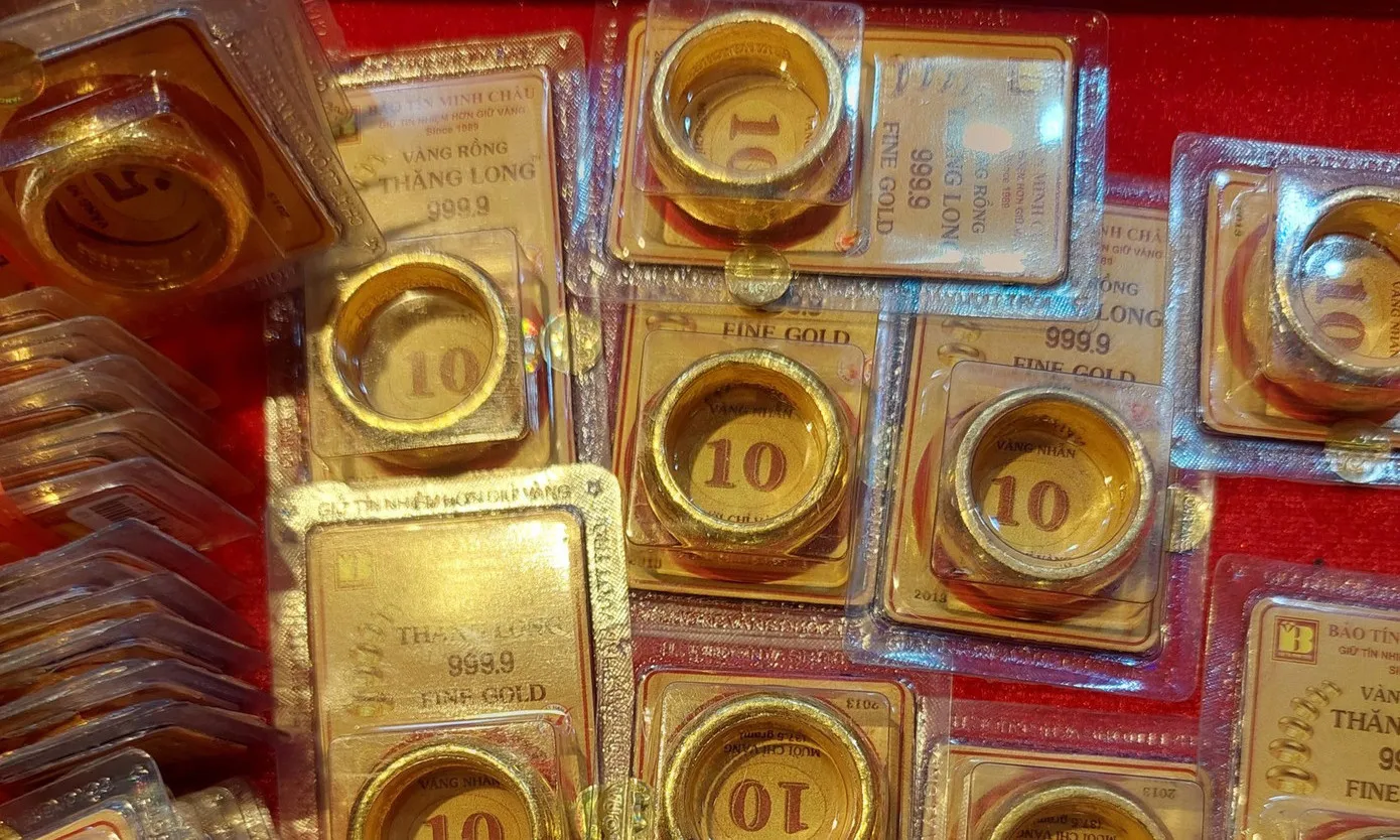 Nhẫn vàng 9999 bị móp méo có bán lại được không?