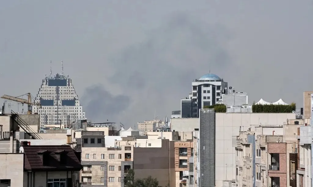 Nga và Trung Quốc lên tiếng về vụ không kích Iran