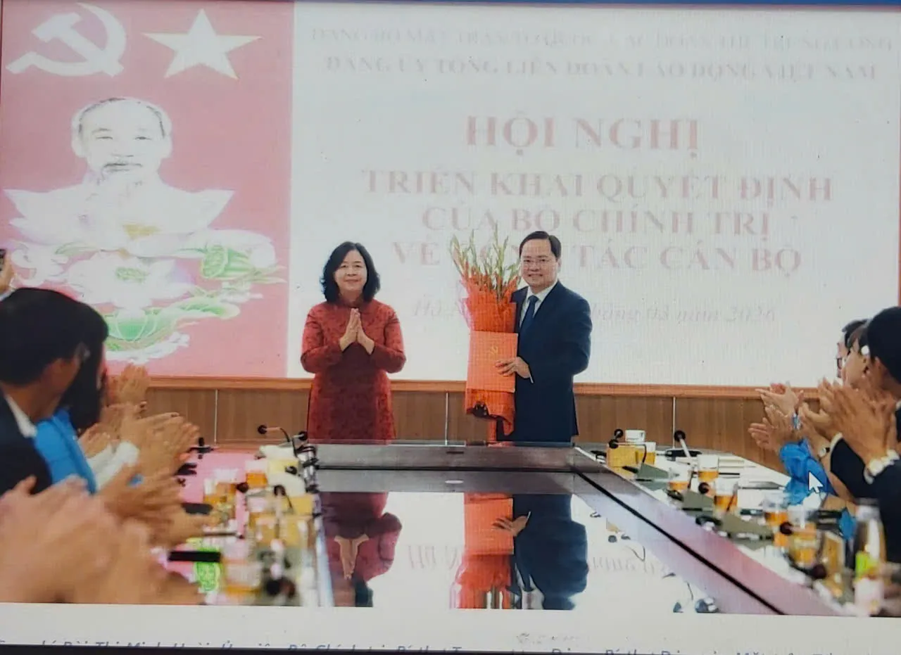 Ông Nguyễn Anh Tuấn nhận quyết định