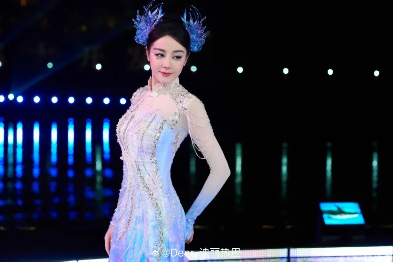 voh-dich-le-nhiet-ba-mac-ket-o-dubai-4