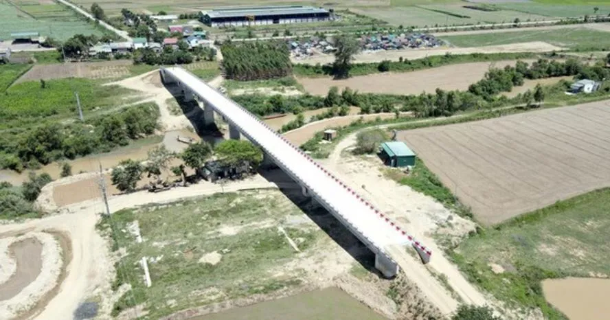 Đắk Lắk: Tiếp tục thi công hoàn thiện cầu hơn 30 tỷ đồng sau nhiều năm “đắpchiếu”