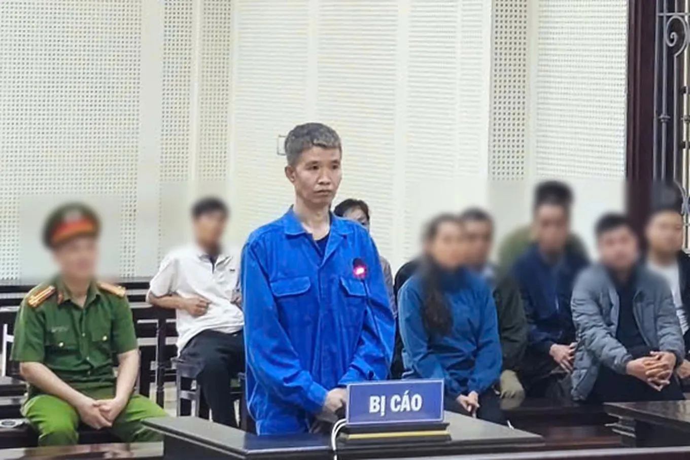 Bị cáo Dũng tại phiên tòa Ảnh Dân Trí