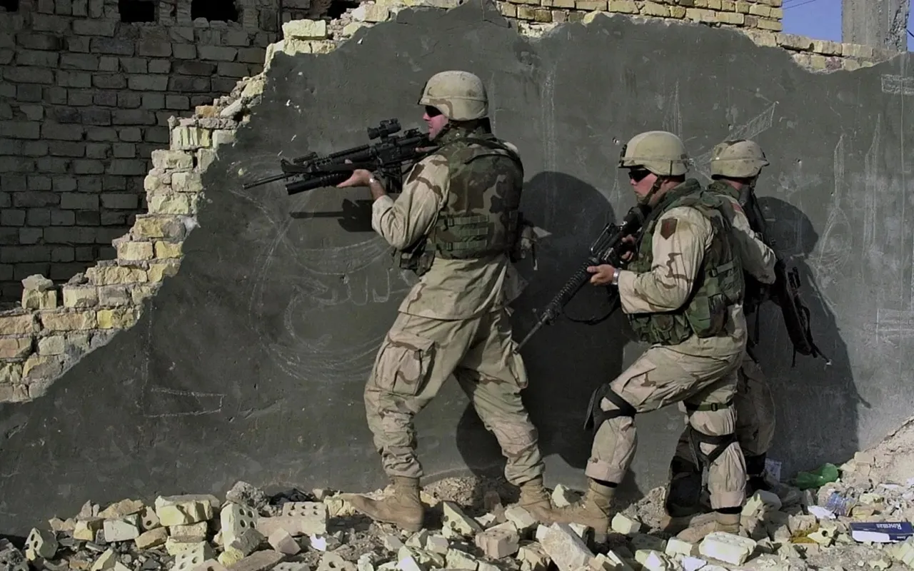 Lính Mỹ chiến đấu ở Trung Đông. Ảnh Lầu Năm Góc