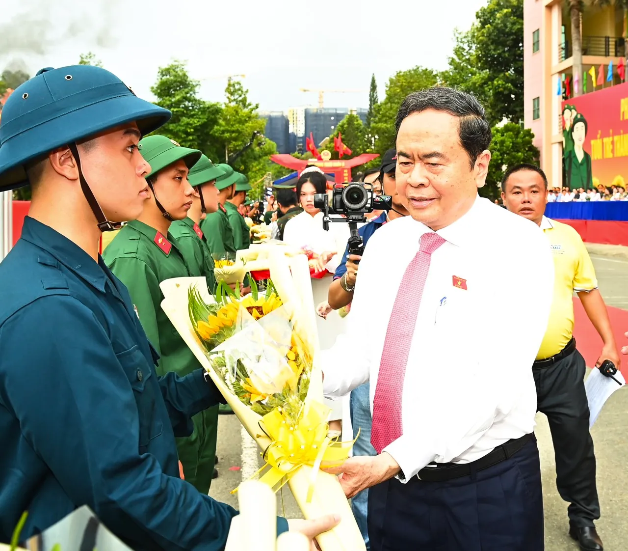 z7585417266464_64606a23e2d31736615f70d09c593574