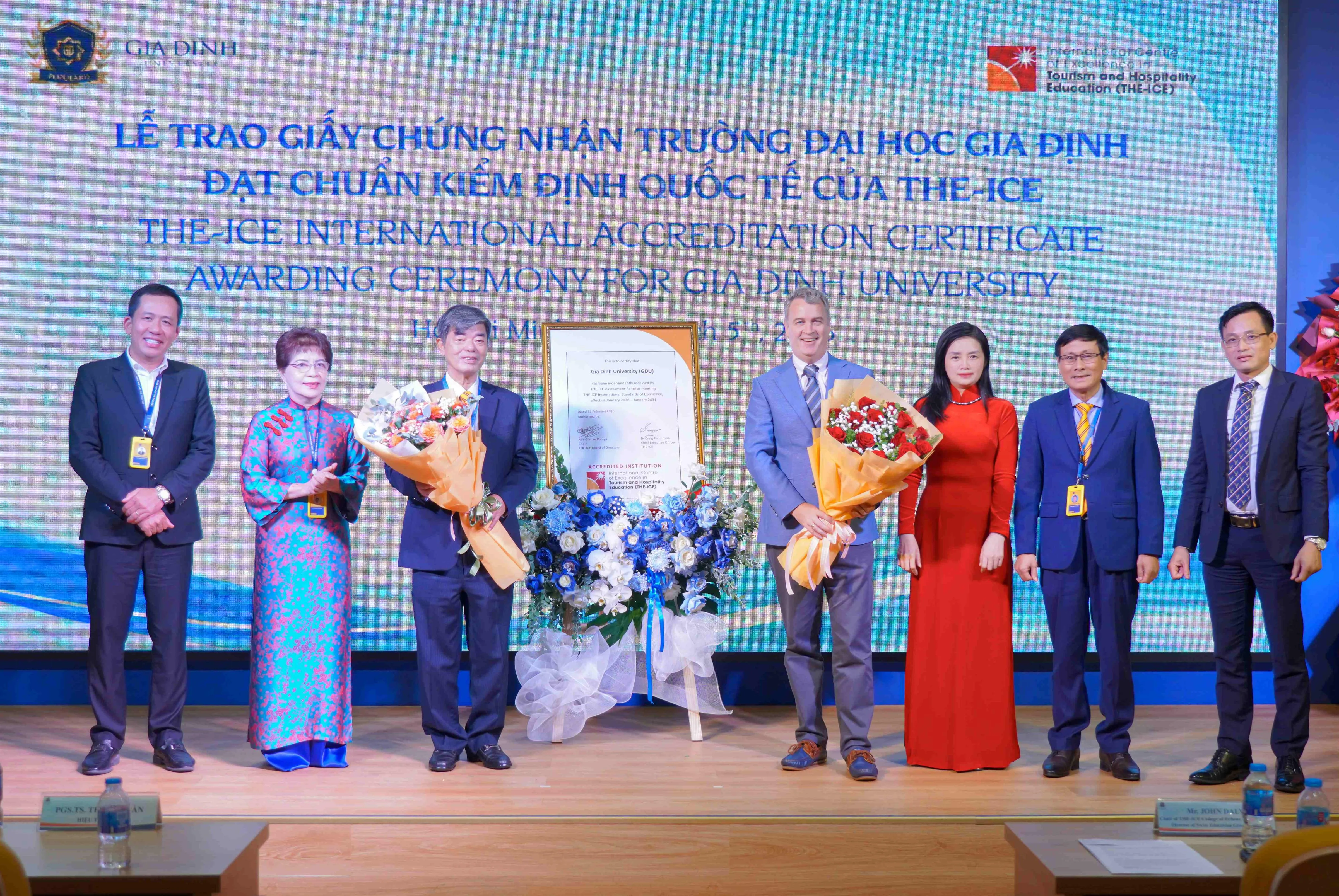 Trường ĐH Gia Định cũng là trường đại học đầu tiên tại VN được công nhận đạt chuẩn của THE-ICE