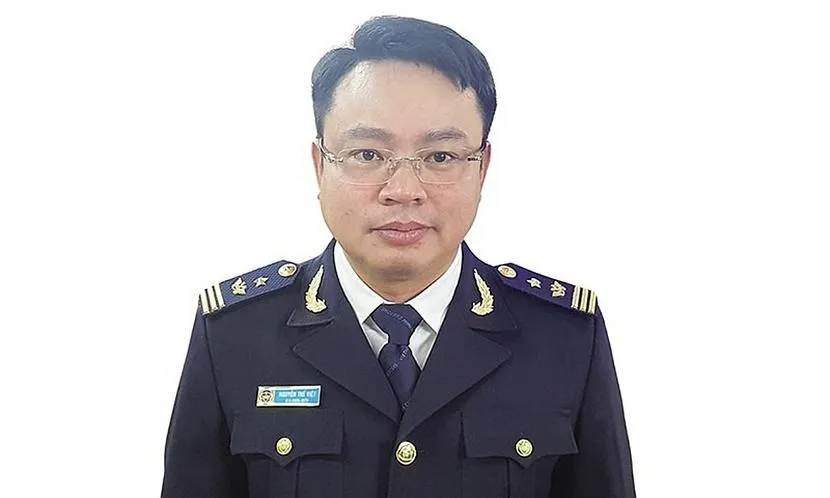 Cán bộ hải quan “ăn bớt“ của sếp 800 triệu đồng doanh nghiệp hối lộ