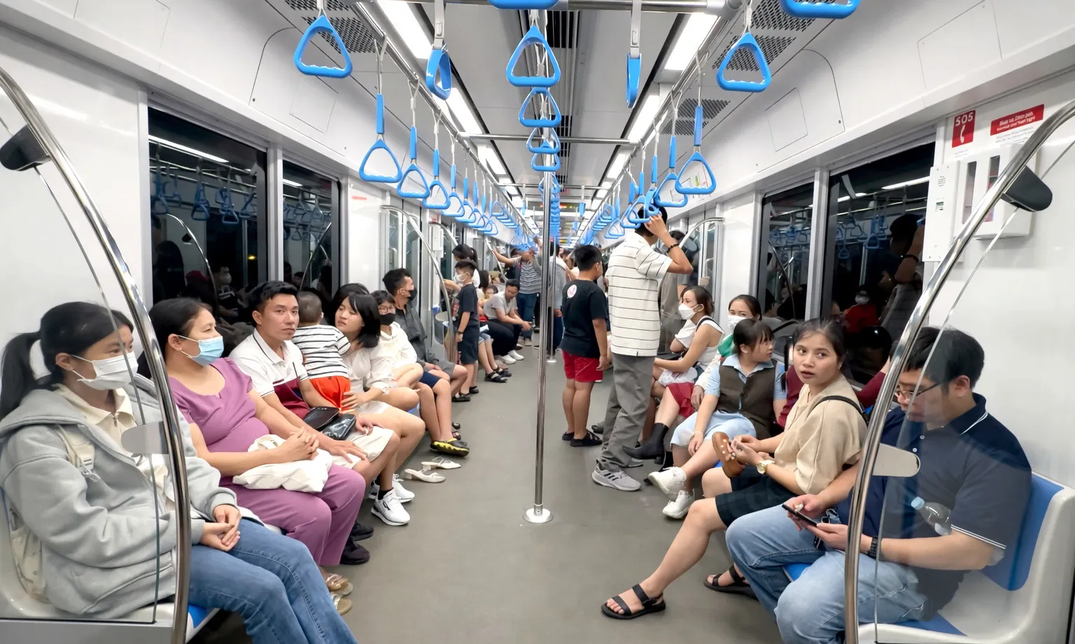 TPHCM miễn phí vé xe buýt, Metro số 1 trong ngày bầu cử 15/3
