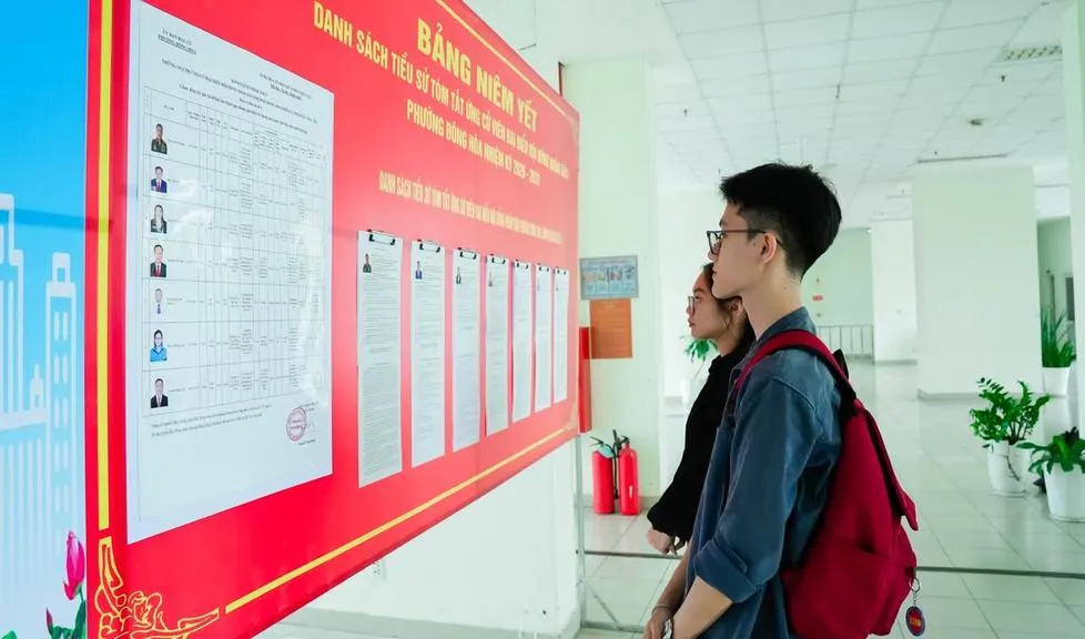 Tạo điều kiện cho học sinh, sinh viên đủ 18 tuổi thực hiện quyền bầu cử