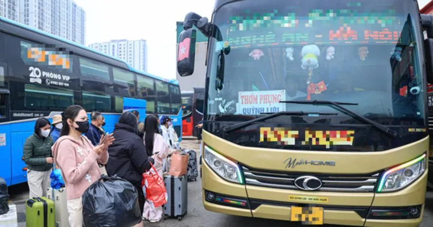 Hàng loạt tuyến vận tải khách tăng giá vé do giá xăng dầu tăng