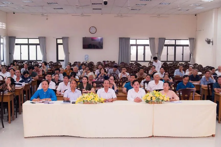 Cử tri chủ động tìm hiểu thông tin trước ngày bầu cử