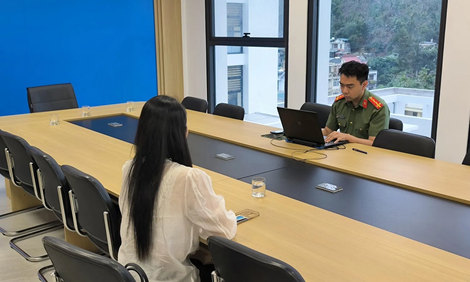 Tung tin nhiều người mua phải vàng giả, một chủ tài khoản bị công an triệu tập