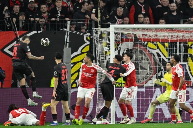 Khác biệt về cách tiếp cận Champions League