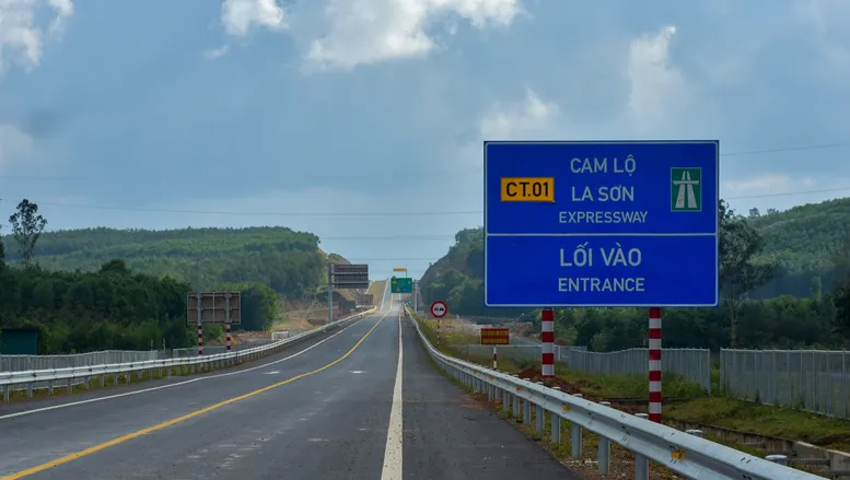 cao tốc Cam Lộ - La Sơn