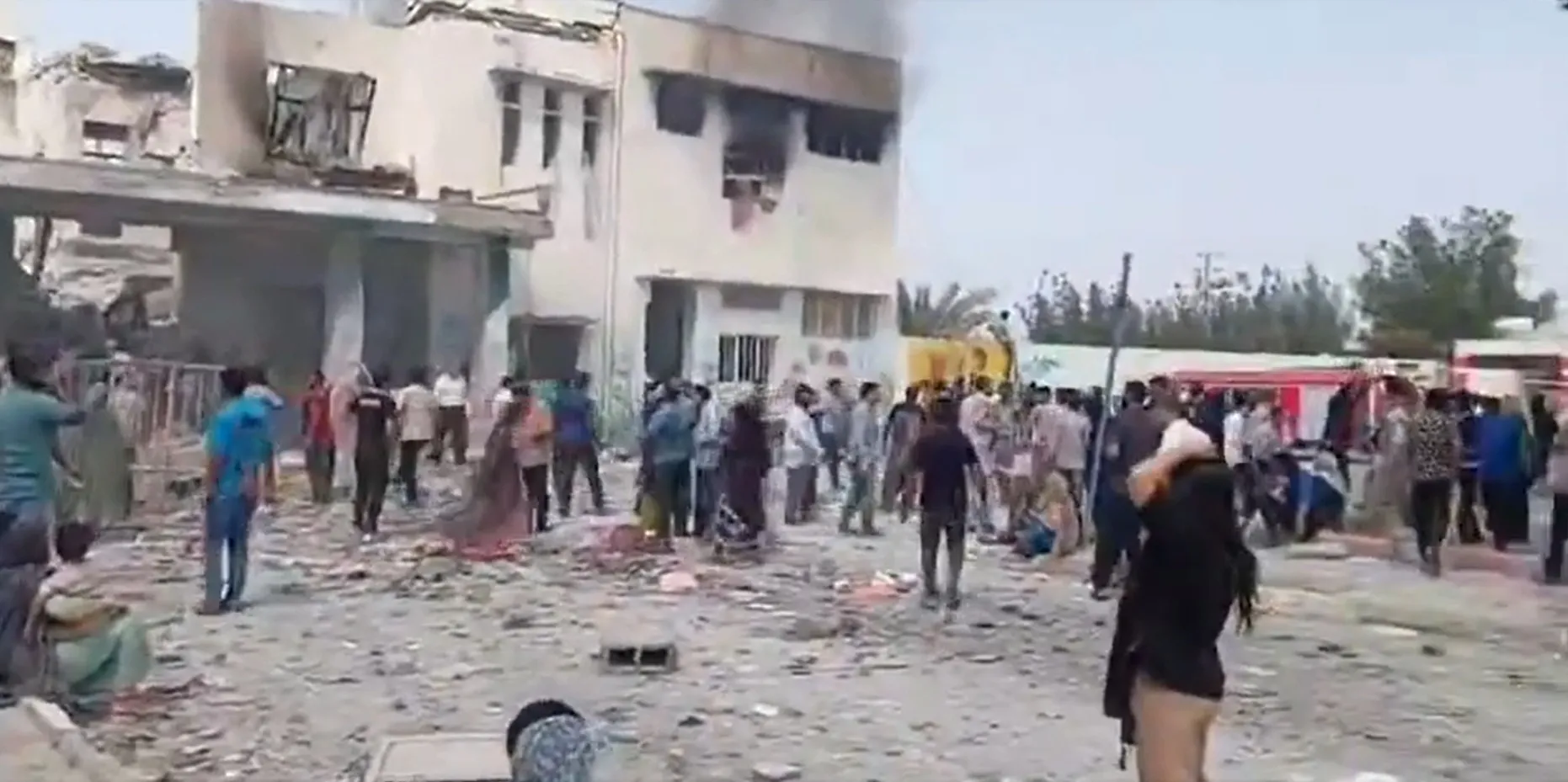 Mỹ tấn công nhầm vào trường tiểu học