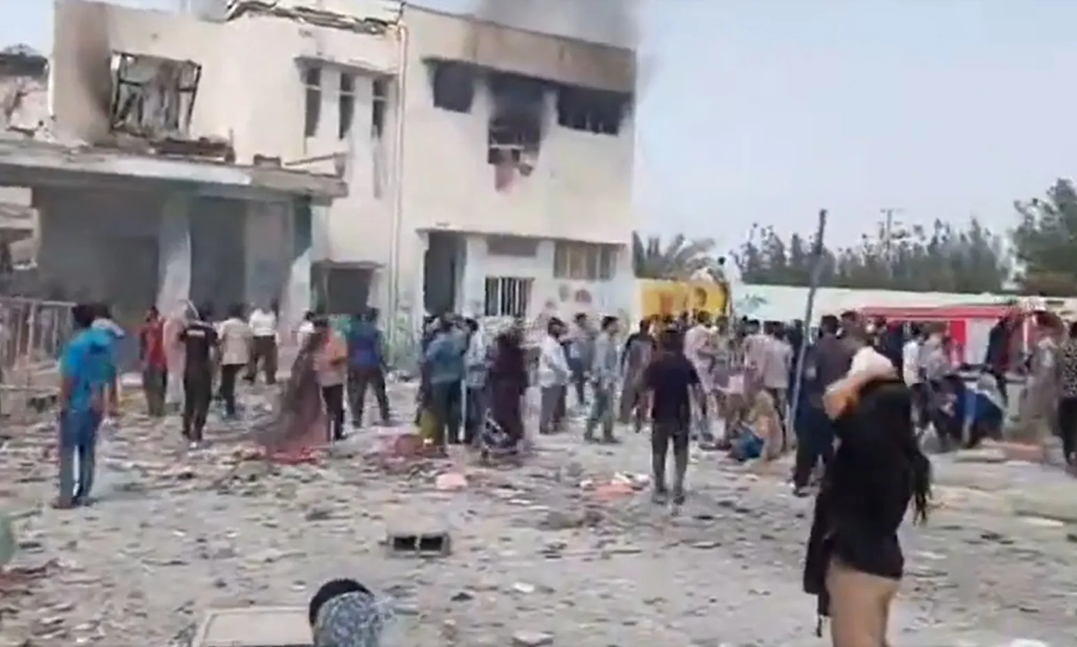 Nghi Mỹ không kích nhầm trường học ở Iran