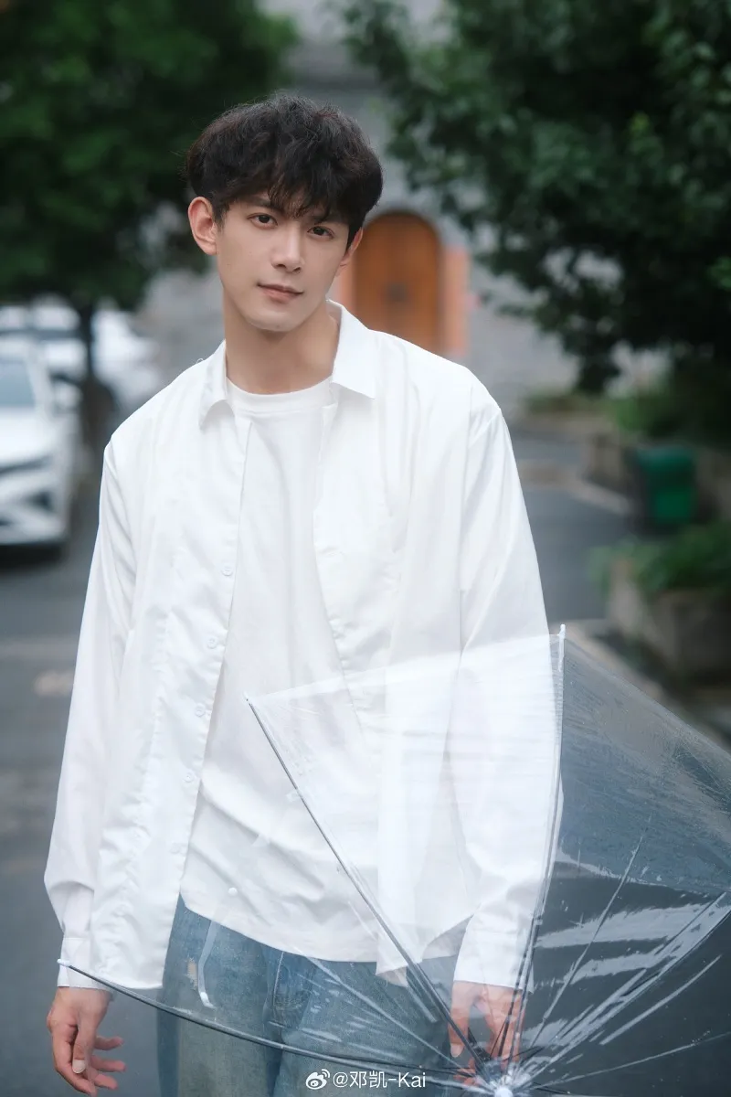 voh-tieu-su-dang-khai-1