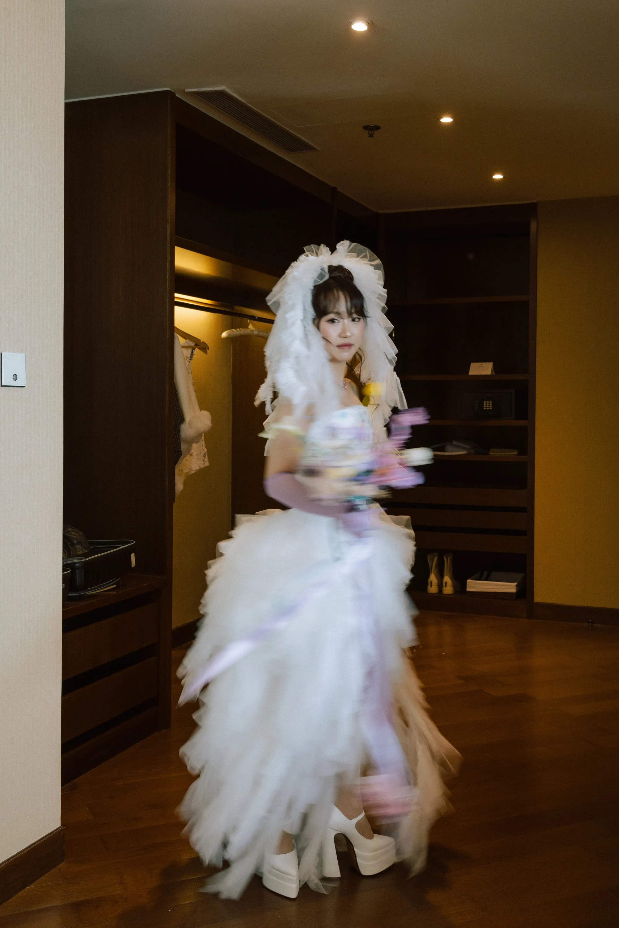 HOANG DUNG - LY GIAI - 01