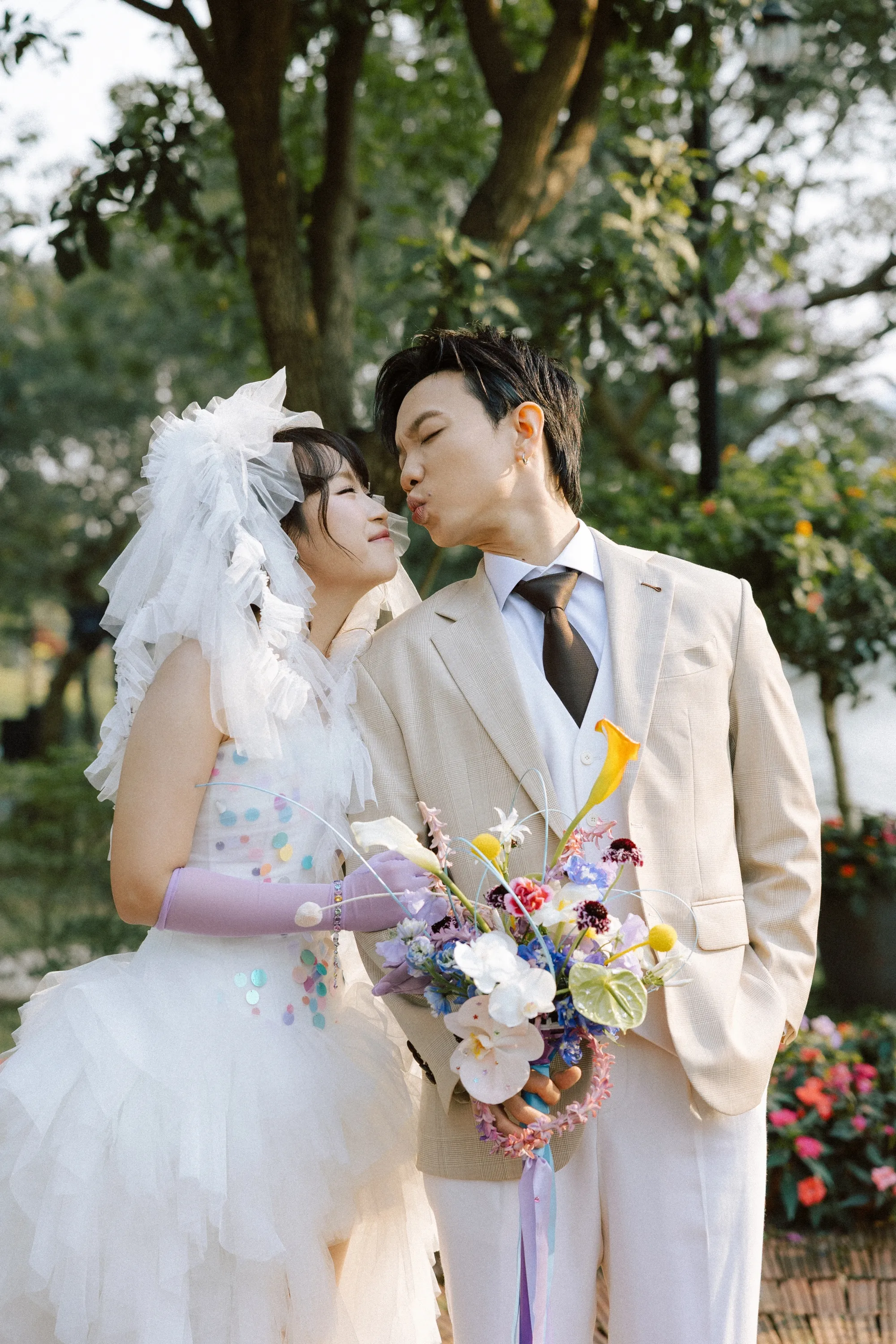 HOANG DUNG - LY GIAI - 04